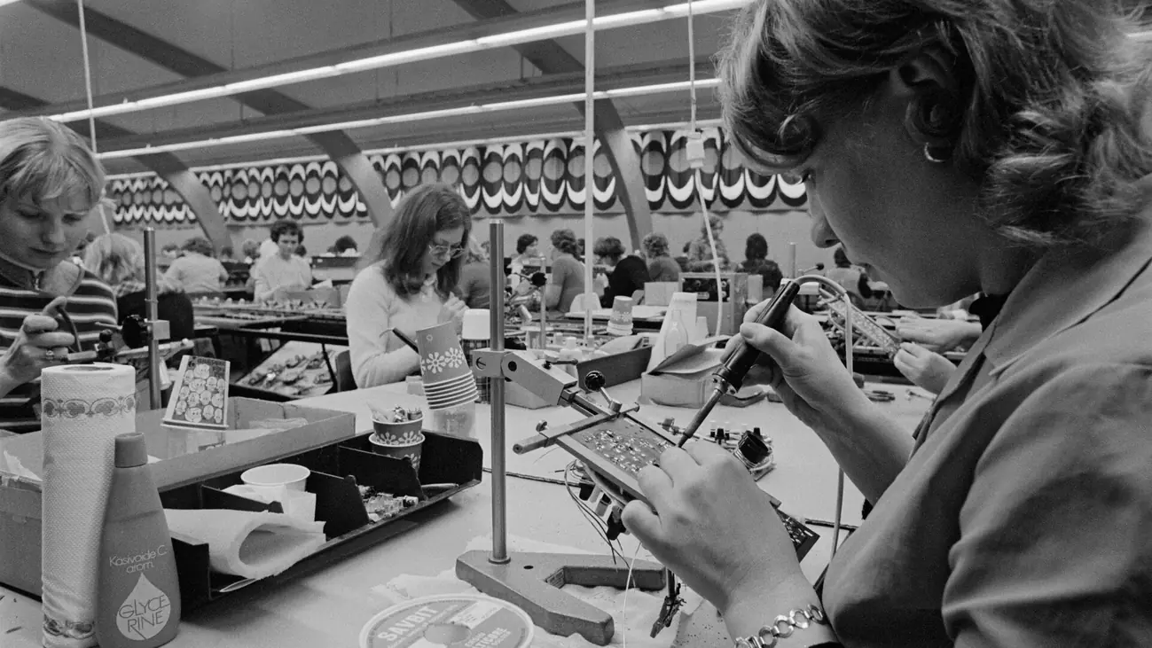 Salora electronics factory in Salo, in South-Western Finland, in 1973 (JOKAVKH2E09-8).tif