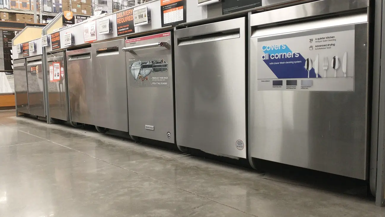 Large Household Appliances in a Home Improvement Store in California, in 2024 (06).jpg